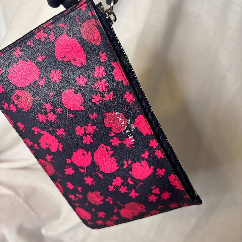 Coach Corner Zip Wristlet Purse, Prairie Calico Midnight Pink Floral EUC - Picture 8 of 8